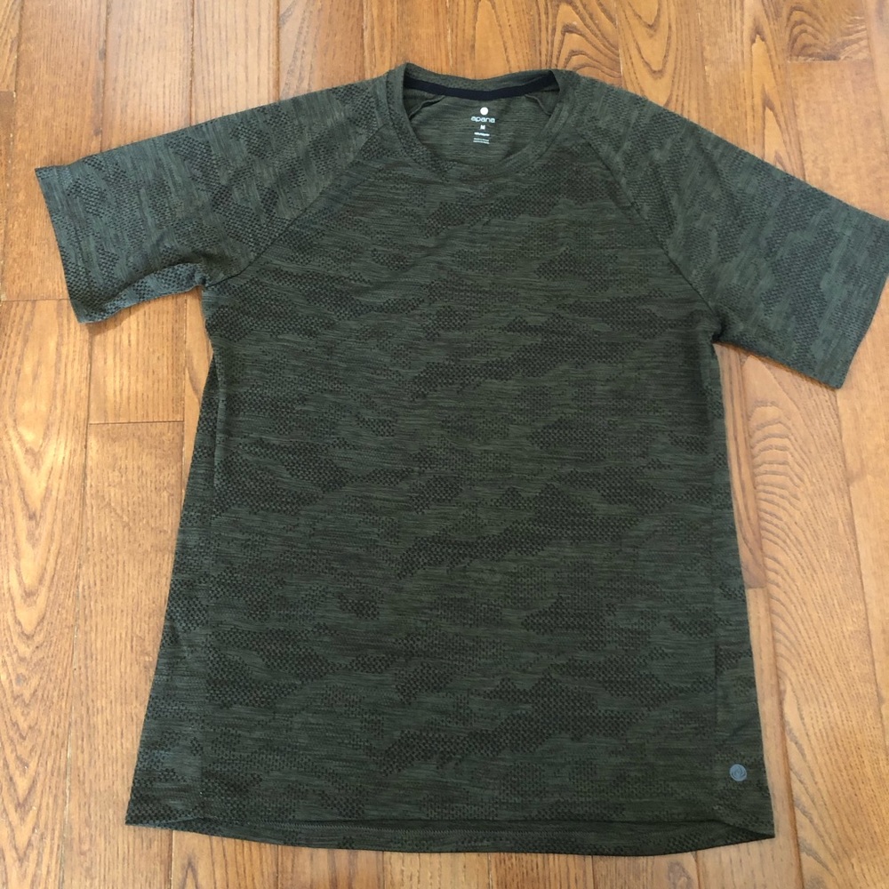 Apana mens M athletic shirt